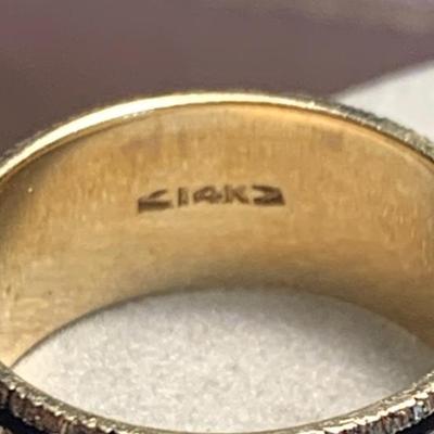 14k Yellow Gold Band / Ring - 5.5 grams size 6