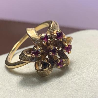 14k Yellow Gold Ring - 4.2 grams - missing stone size 6.5