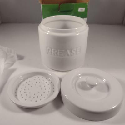 Ceramic Grease Container with Strainer- New in Box
