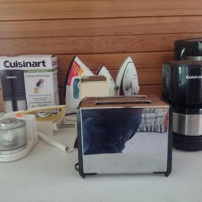 Collection of Kitchen Appliances