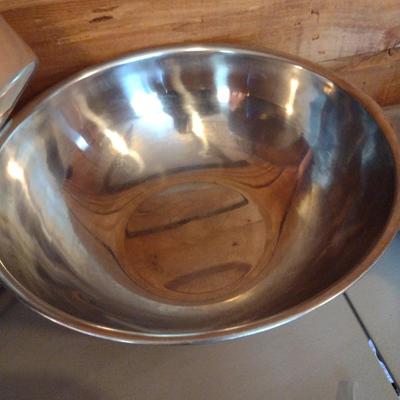 Collection of Kitchen Ware
