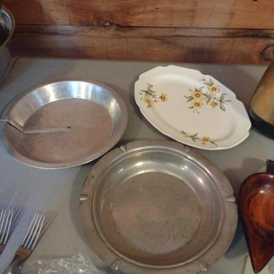 Collection of Kitchen Ware