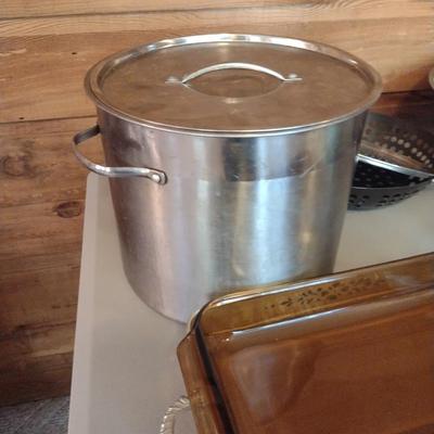 Collection of Kitchen Ware