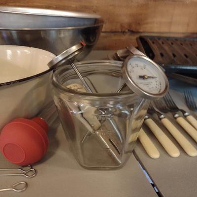 Collection of Kitchen Ware