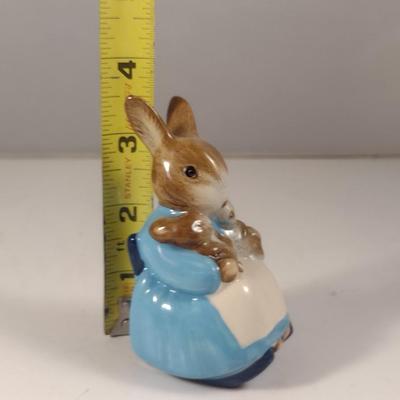 Beswick England Beatrix Potter 'Mrs. Rabbit & Bunnies' Figurine- Approx 3 1/2" Tall