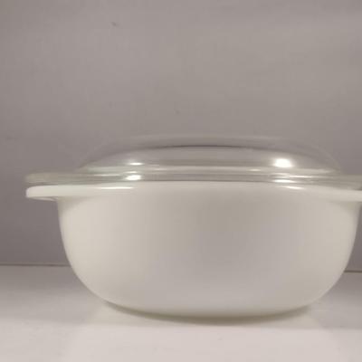 Pyrex Milk Glass Baking Dish with Lid- 1 Liter Capacity