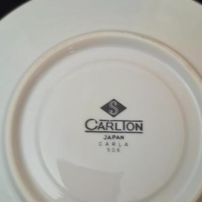 Carlton Japan Carla 506 dinnerware set - Service for 8 with serving bowl, sugar and creamer