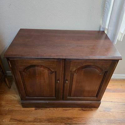 Sheffield end table with storage underneath