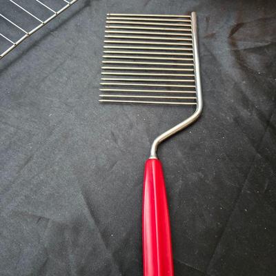 Make a cake - any kind of cake! With stainless steel cake cover and more