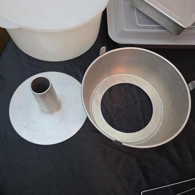 Make a cake - any kind of cake! With stainless steel cake cover and more
