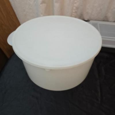 Make a cake - any kind of cake! With stainless steel cake cover and more