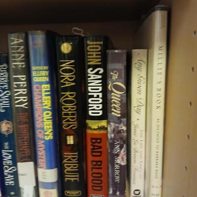 Assortment of hardback books - Robert James Waller - John Sandford - Anne Perry - Colin Dexter and more