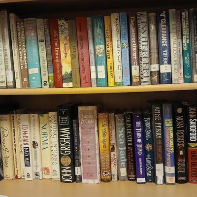 Assortment of hardback books - Robert James Waller - John Sandford - Anne Perry - Colin Dexter and more