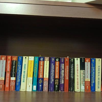 Paperback books all by Mary Higgins Clark