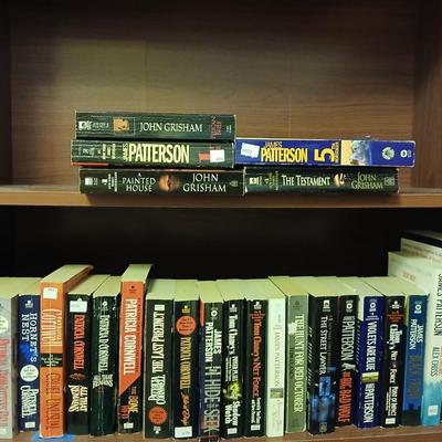 Paperback book collection = James Patterson - Tom Clancy - Patricia Cornwell - John Grisham