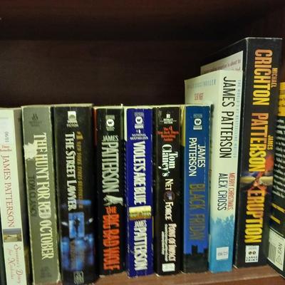 Paperback book collection = James Patterson - Tom Clancy - Patricia Cornwell - John Grisham