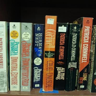 Paperback book collection = James Patterson - Tom Clancy - Patricia Cornwell - John Grisham