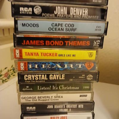 General Electric tape recorder with case and cassette tapes - Niel Diamond - Crystal Gayle - John Denver - and more