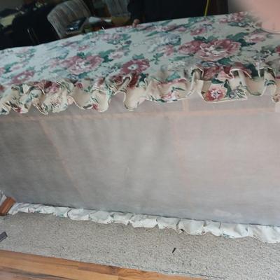 Yellowstone Furniture manufacturing floral fabric sofa with throw pillows