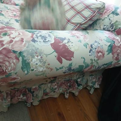 Yellowstone Furniture manufacturing floral fabric sofa with throw pillows