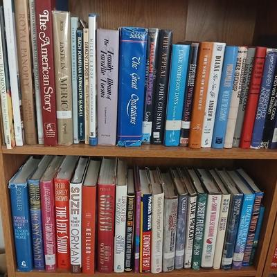 Hardback books - Marcia Muller - Robert Fulchum - Phyllis Whitney and other great authors
