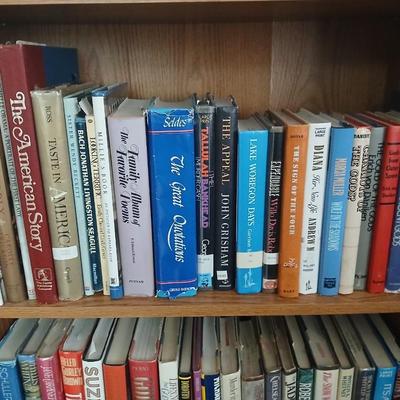 Hardback books - Marcia Muller - Robert Fulchum - Phyllis Whitney and other great authors