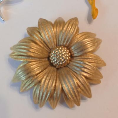 Three vintage flower brooch pins