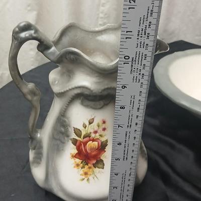 Wash basin and water pitcher