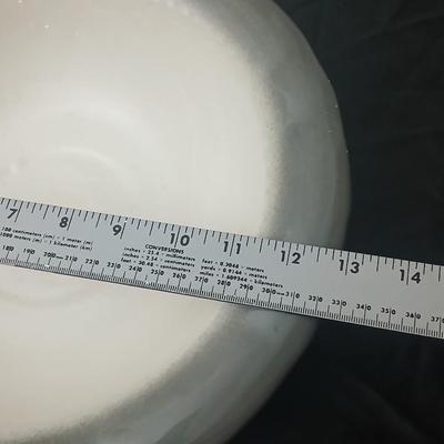 Wash basin and water pitcher