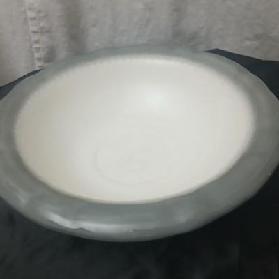Wash basin and water pitcher