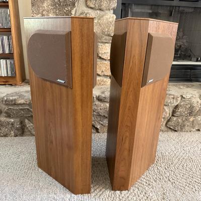 Bose 401 Speakers (LR-MG)