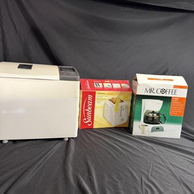 Panasonic Bread Maker, Sunbeam Toaster & Mr Coffee (G-MG)
