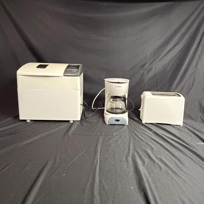 Panasonic Bread Maker, Sunbeam Toaster & Mr Coffee (G-MG)