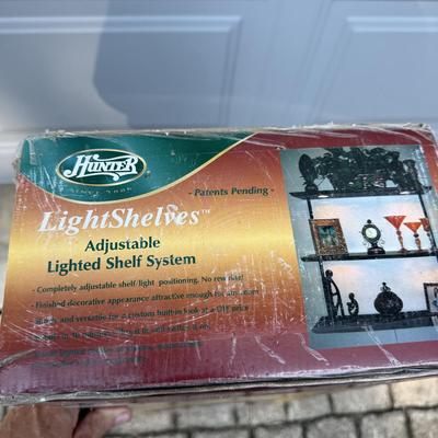 NIB Hunter Lighted Shelf (G-MG)
