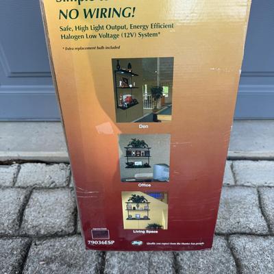 NIB Hunter Lighted Shelf (G-MG)