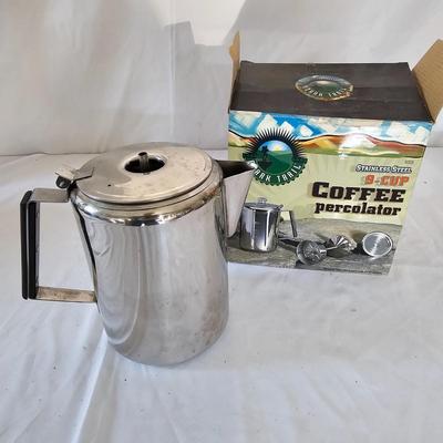 Vintage Coleman Camping Stove, Lantern & More (G-JS)