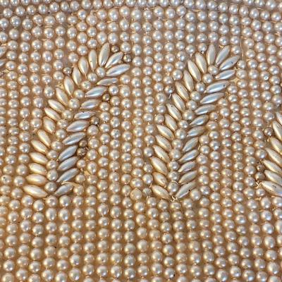 Vintage Vanity-Avon, Souvenire Knives, Jewelry and More (D-KD)