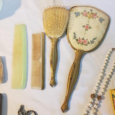 Vintage Vanity-Avon, Souvenire Knives, Jewelry and More (D-KD)