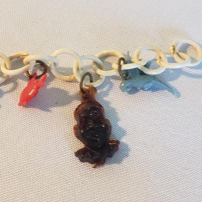 Vintage Vanity-Avon, Souvenire Knives, Jewelry and More (D-KD)