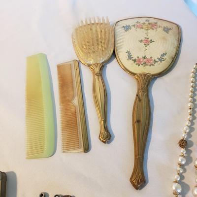 Vintage Vanity-Avon, Souvenire Knives, Jewelry and More (D-KD)