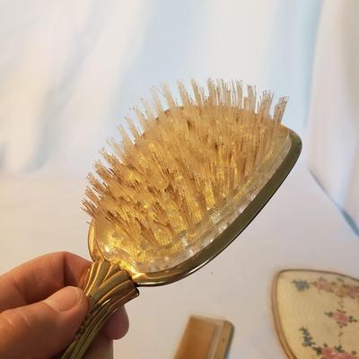 Vintage Vanity-Avon, Souvenire Knives, Jewelry and More (D-KD)