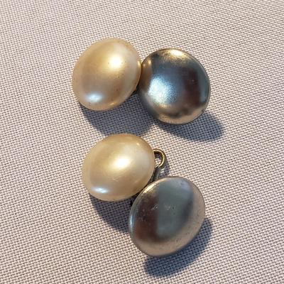 Vintage Vanity-Avon, Souvenire Knives, Jewelry and More (D-KD)