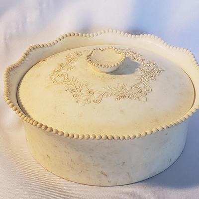 Vintage Vanity-Avon, Souvenire Knives, Jewelry and More (D-KD)