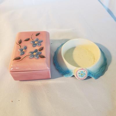 Vintage Vanity-Avon, Souvenire Knives, Jewelry and More (D-KD)