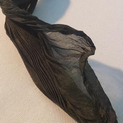 Vintage Vanity-Avon, Souvenire Knives, Jewelry and More (D-KD)