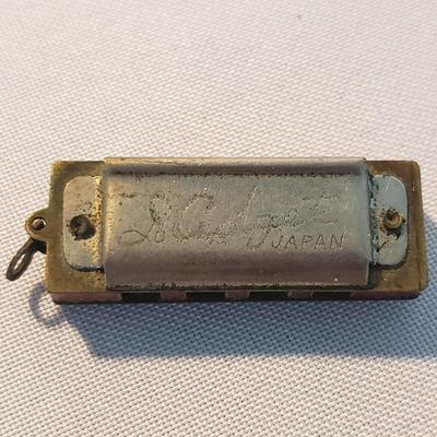 Vintage Vanity-Avon, Souvenire Knives, Jewelry and More (D-KD)