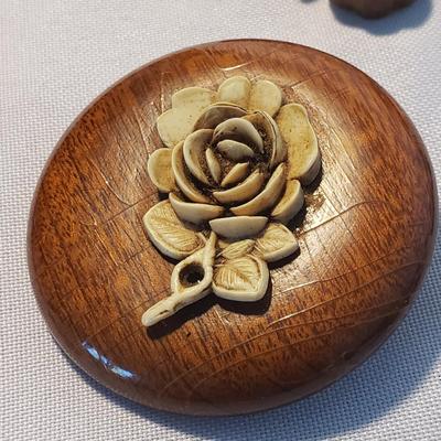 Vintage Vanity-Avon, Souvenire Knives, Jewelry and More (D-KD)