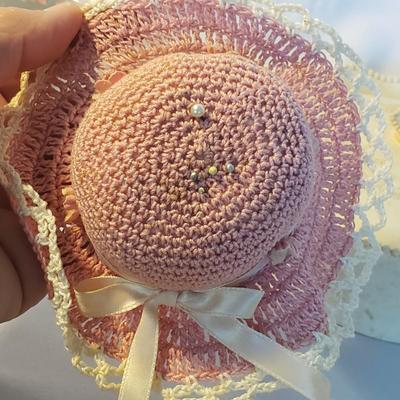 Vintage Vanity-Avon, Souvenire Knives, Jewelry and More (D-KD)