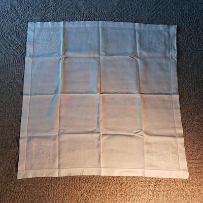 Antique and Vintage Linens, Chifon Scarves, Gloves and More (D-KD)