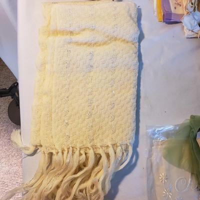 Antique and Vintage Linens, Chifon Scarves, Gloves and More (D-KD)